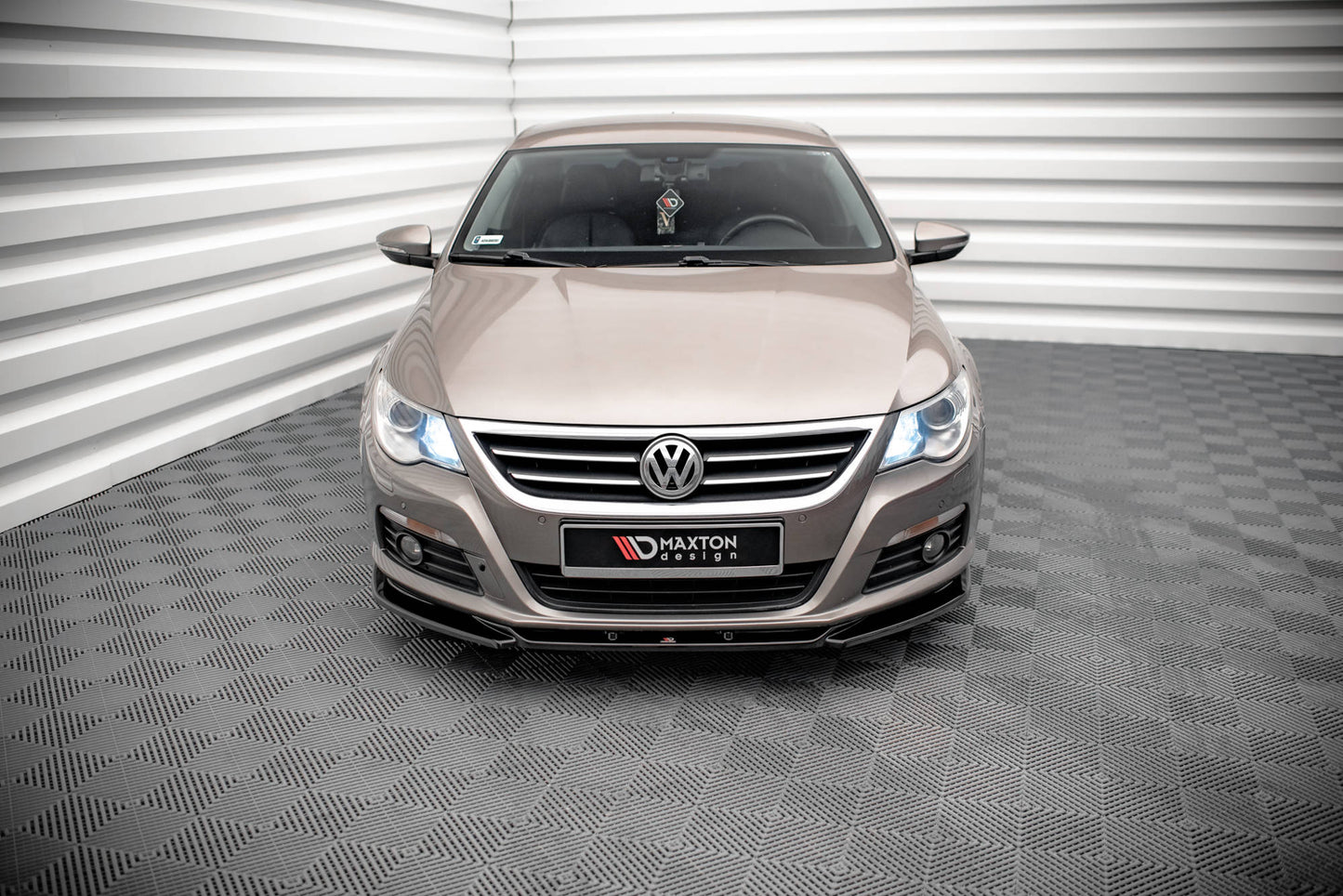 Front Ansatz V.4 für Volkswagen Passat CC schwarz matt