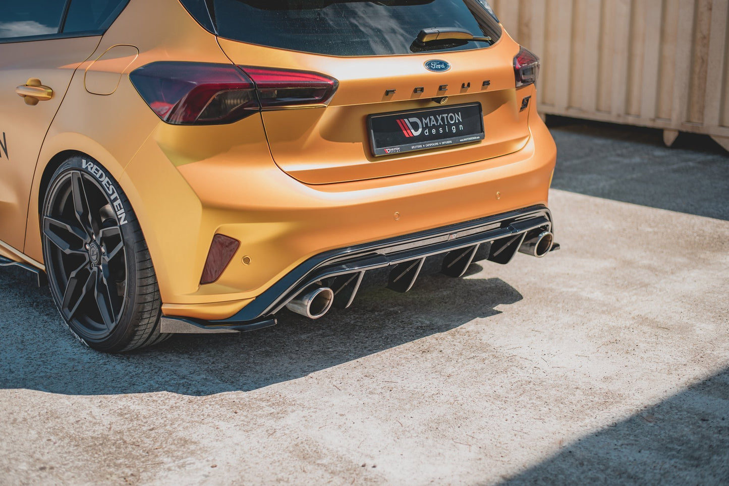 Heck Ansatz Flaps Diffusor V.3 für Ford Focus ST Mk4  Carbon Look