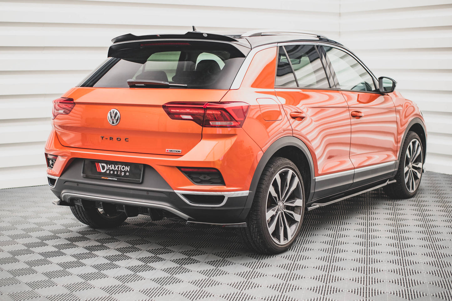 Diffusor Heck Ansatz für Volkswagen T-Roc Mk1 schwarz matt