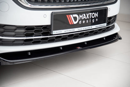Front Ansatz V.1 für Skoda Octavia Mk4 Carbon Look