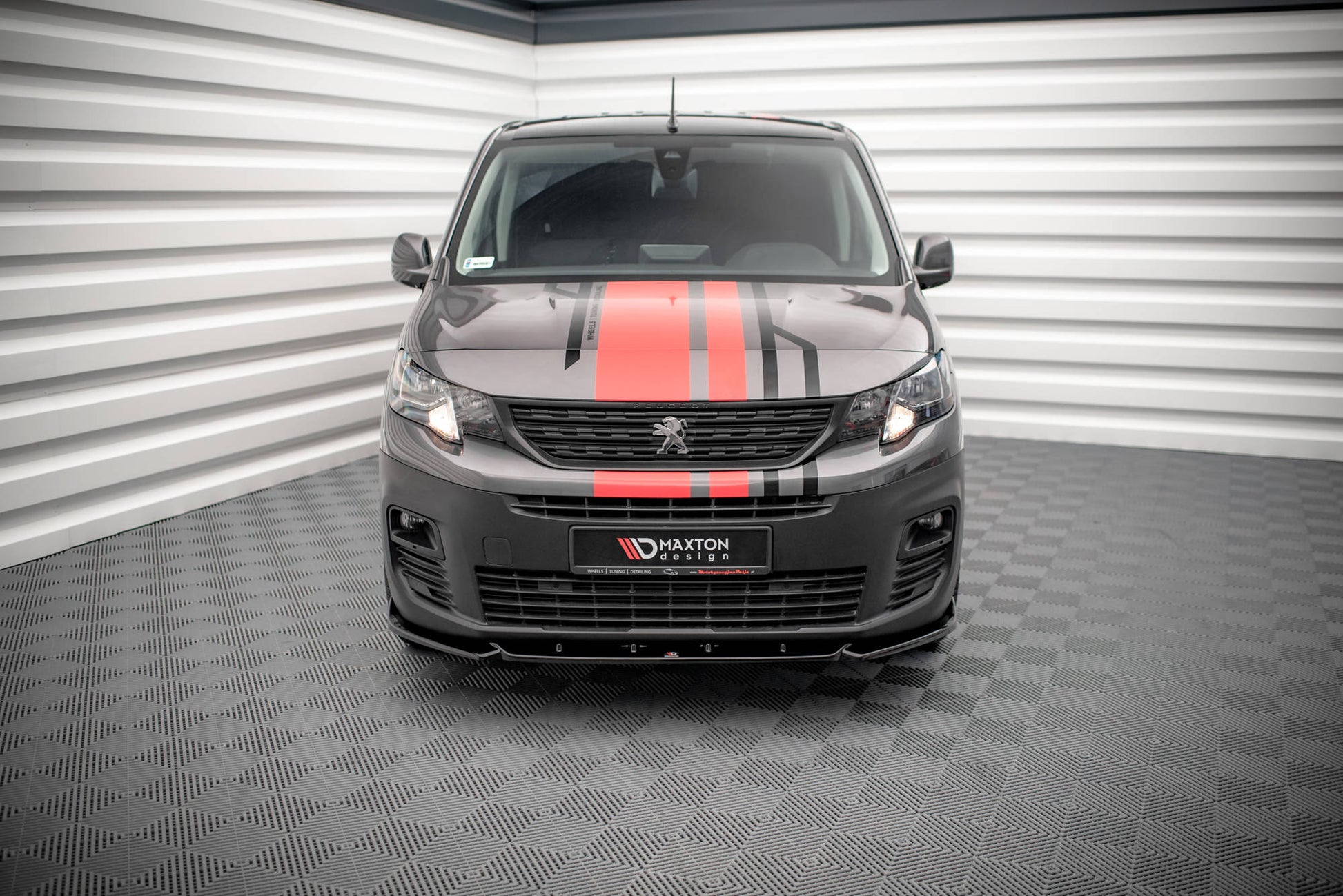 Front Ansatz für Peugeot Partner Mk3 schwarz Hochglanz