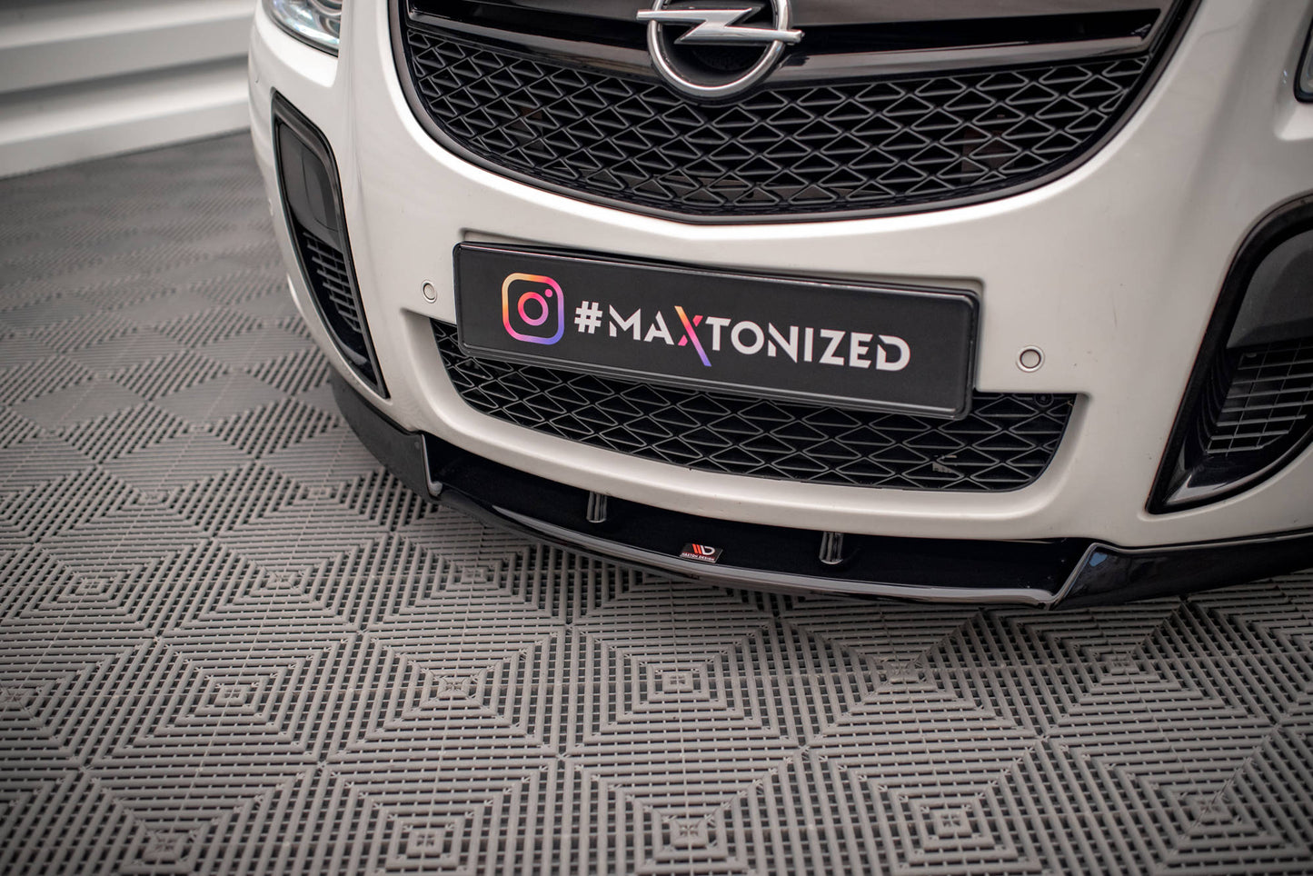 Front Ansatz V.1 für Opel Insignia OPC Mk1 schwarz Hochglanz