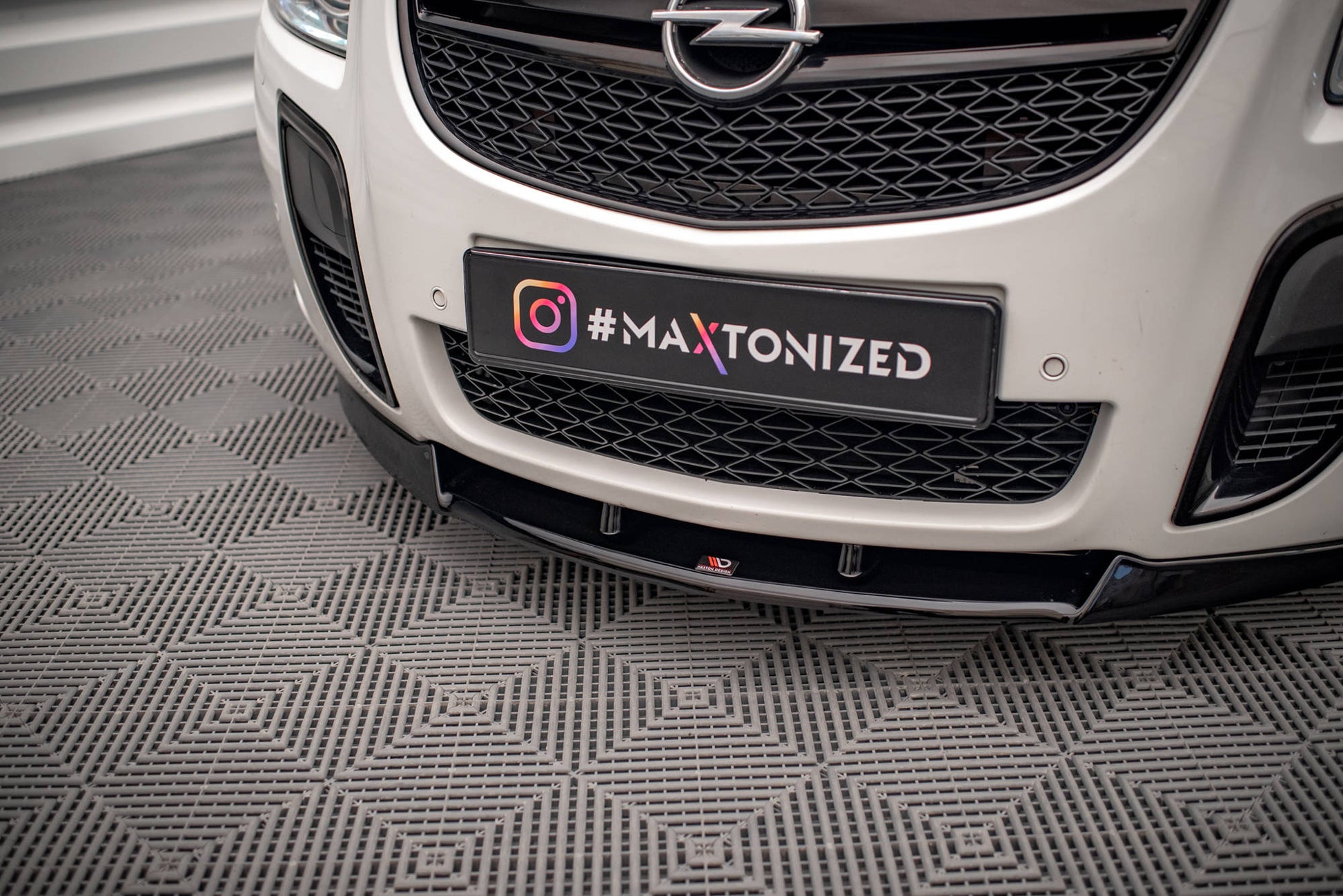 Front Ansatz V.1 für Opel Insignia OPC Mk1 schwarz Hochglanz