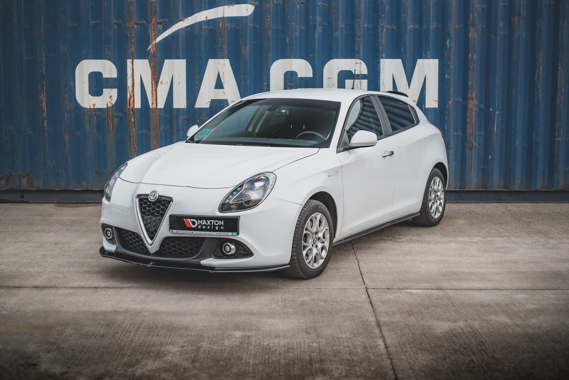 Front Ansatz V.2 für Alfa Romeo Giulietta  schwarz Hochglanz