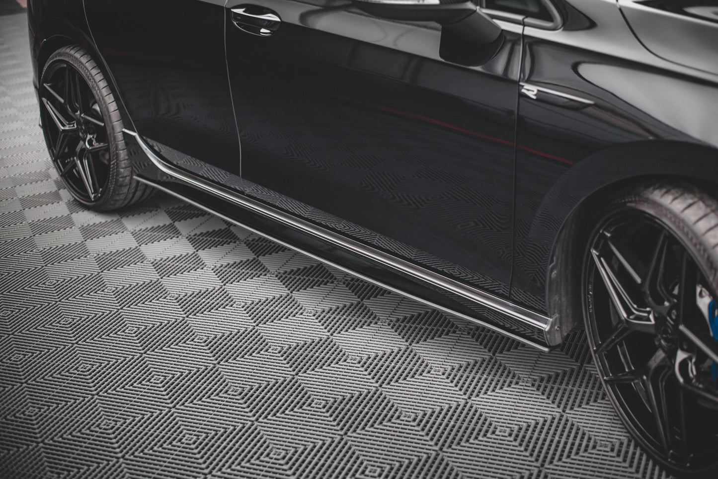 Street Pro Seitenschweller Ansatz für Volkswagen Golf R Mk8