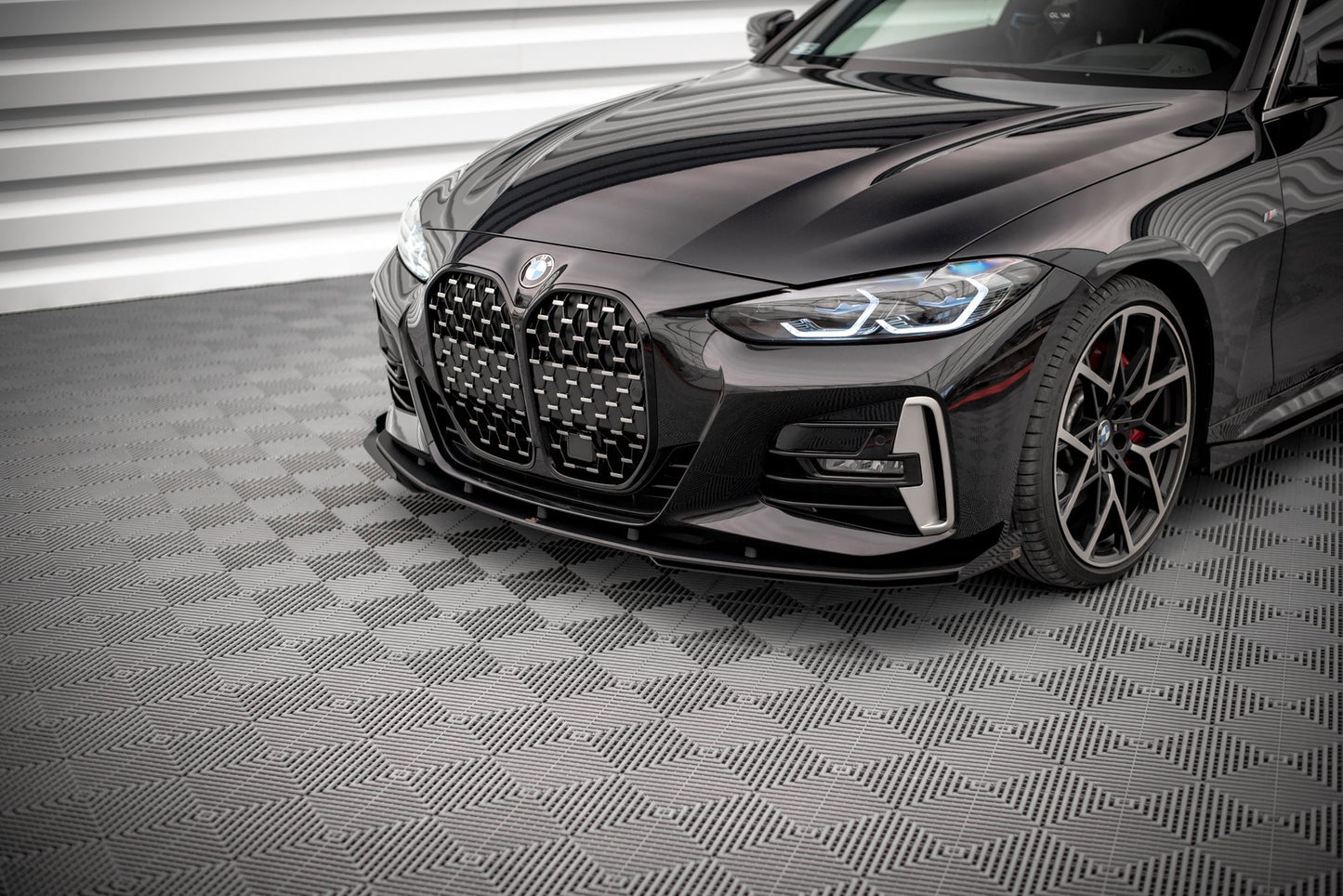 Front Flaps BMW 4er M-Paket G22 schwarz Hochglanz