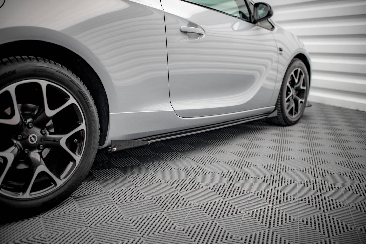 Street Pro Seitenschweller Ansatz für + Flaps Opel Astra GTC OPC-Line J schwarz Hochglanz