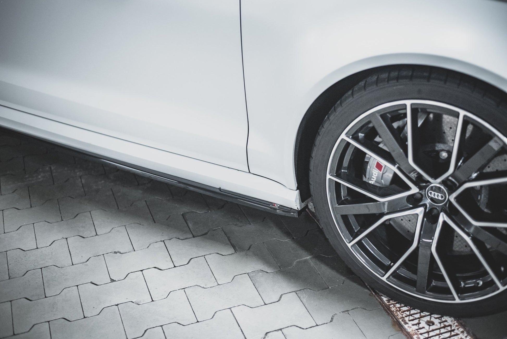 Seitenschweller Ansatz für V.2 für Audi RS6 C7 schwarz matt