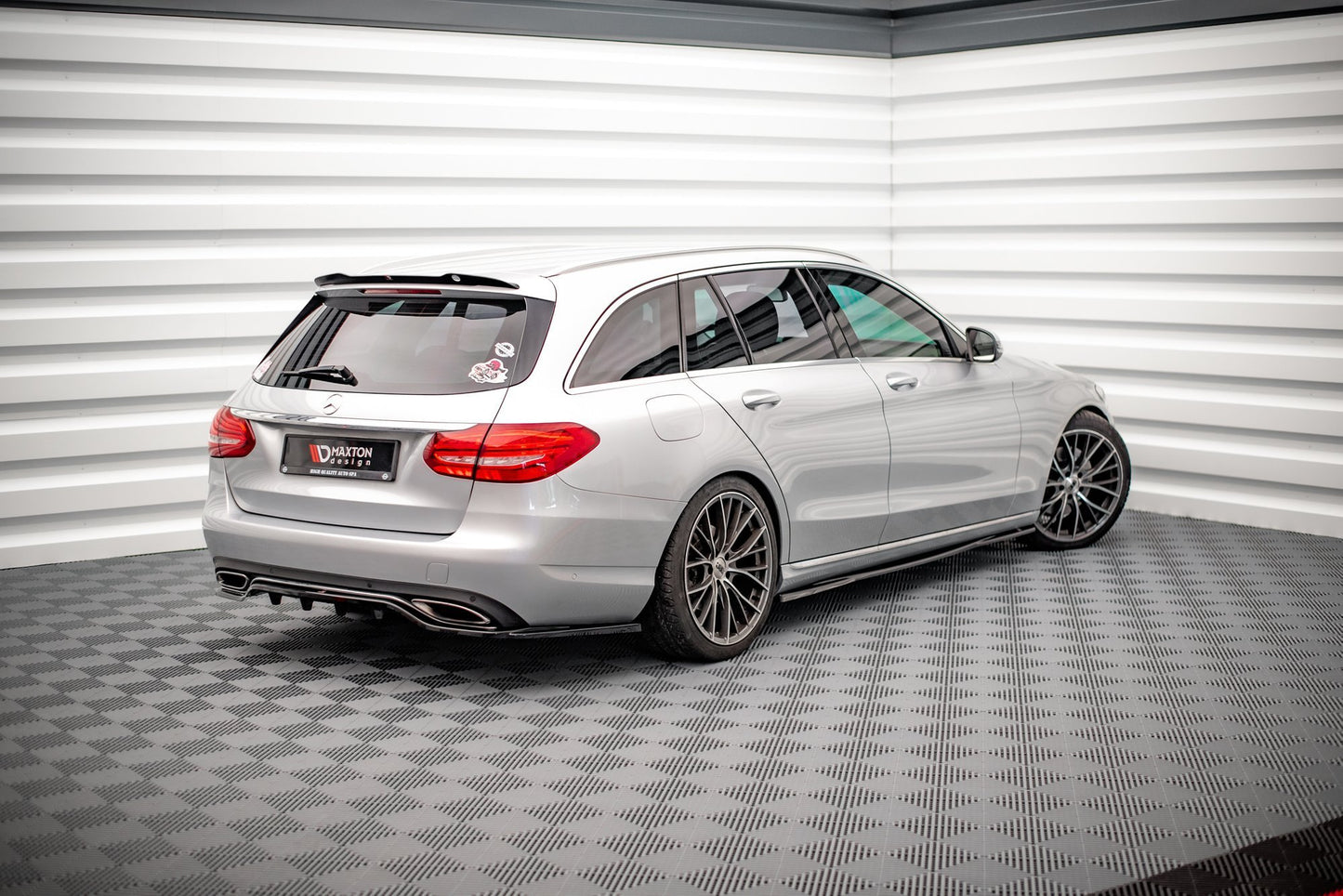 Mittlerer Diffusor Heck Ansatz DTM Look für Mercedes-Benz C W205 schwarz matt