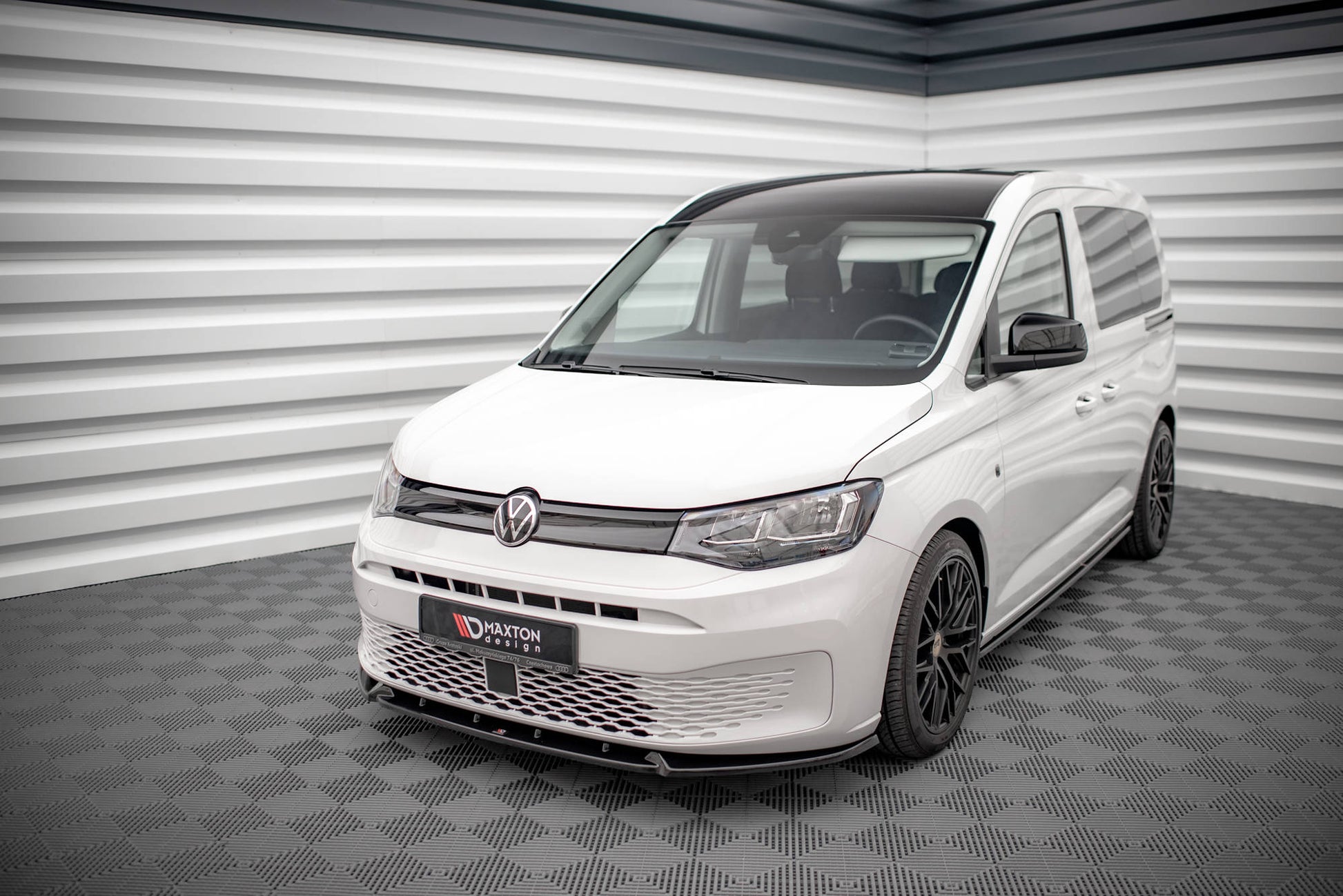 Front Ansatz V.2 für Volkswagen Caddy Mk5 Carbon Look