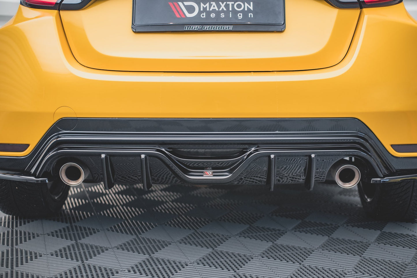 Diffusor Heck Ansatz für Toyota GR Yaris Mk4 schwarz matt