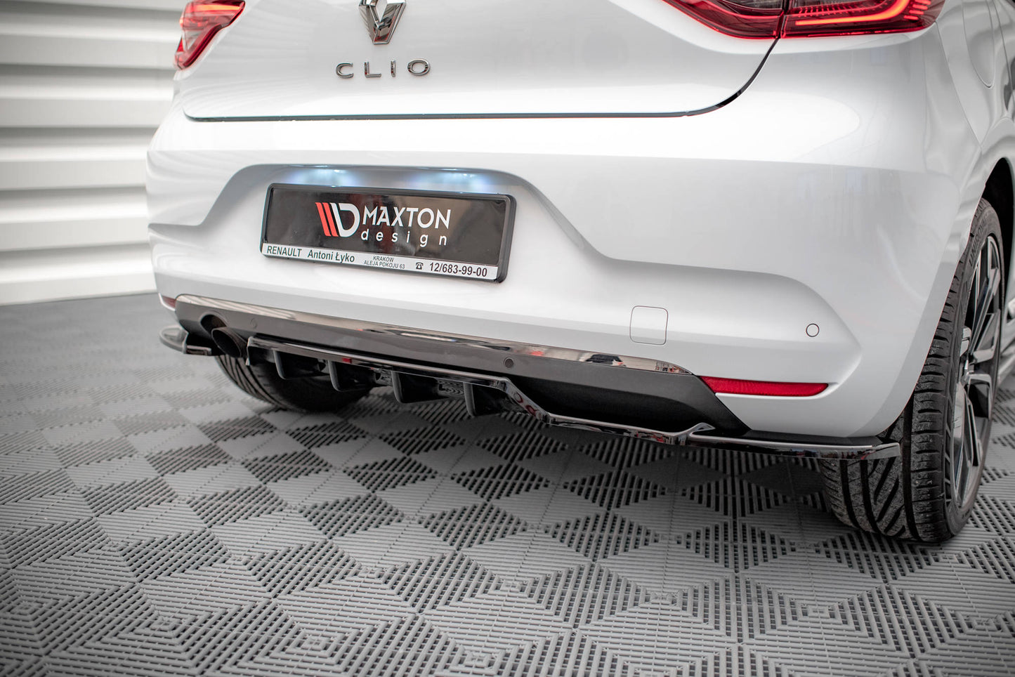 Mittlerer Diffusor Heck Ansatz DTM Look für Renault Clio Mk5 schwarz Hochglanz
