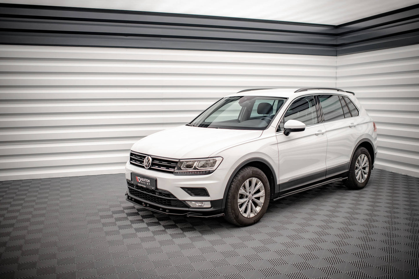 Seitenschweller Ansatz für Volkswagen Tiguan Mk2 schwarz Hochglanz