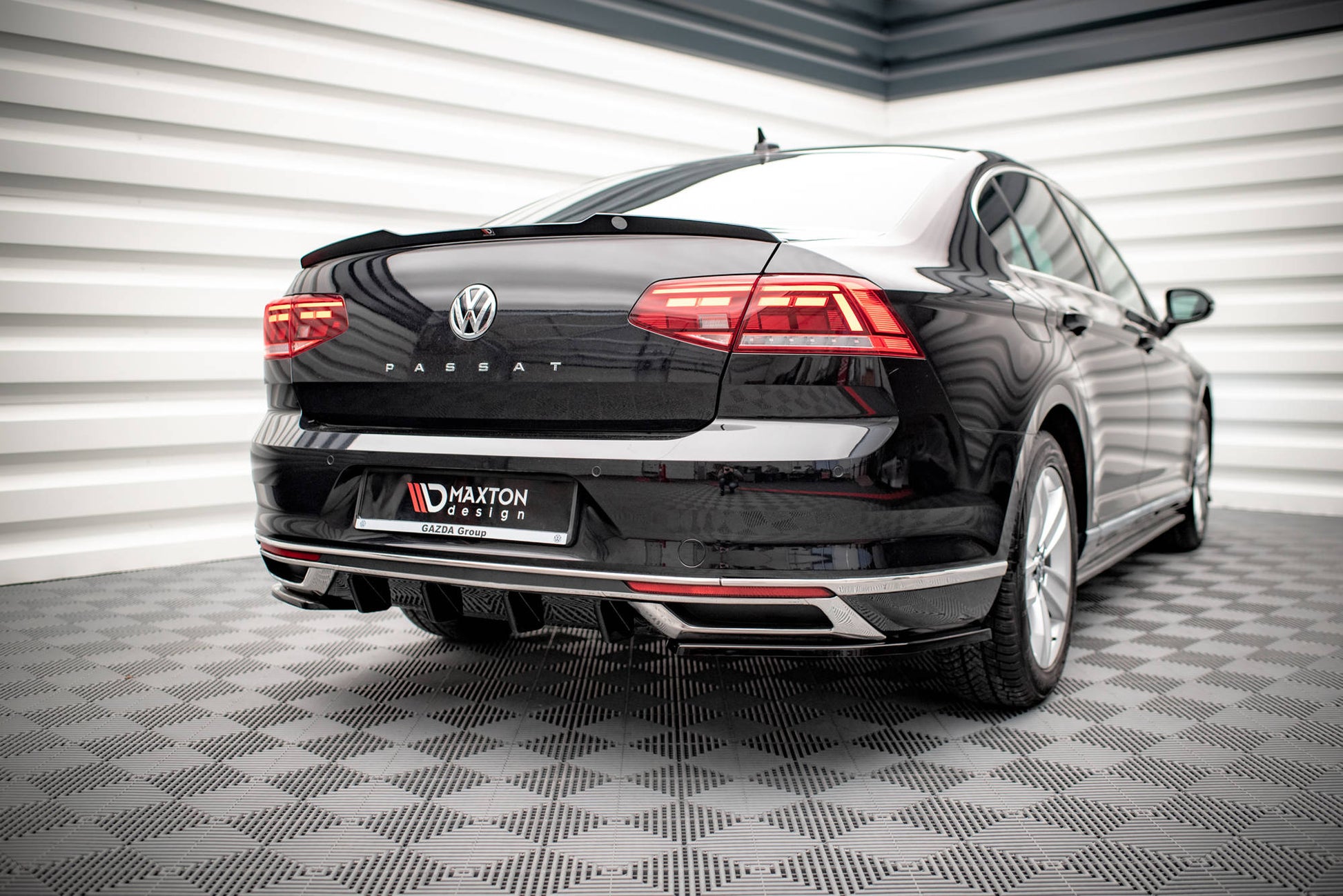 Spoiler CAP für Volkswagen Passat Limousine B8 Facelift Carbon Look