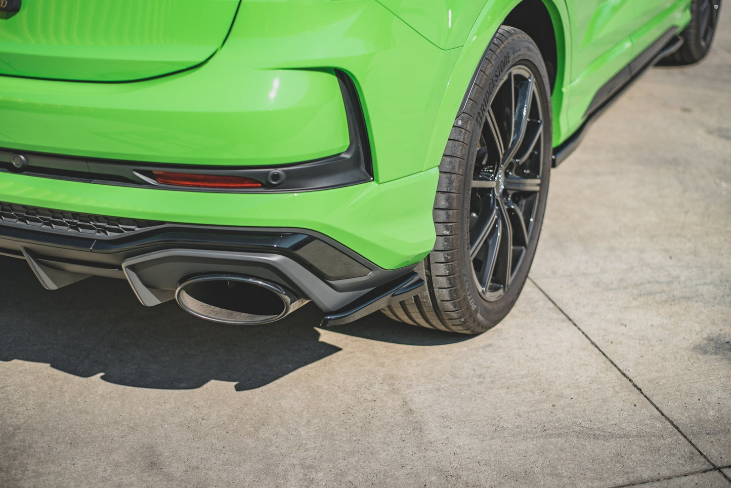 Heck Ansatz Flaps Diffusor für Audi RSQ3 F3 Carbon Look