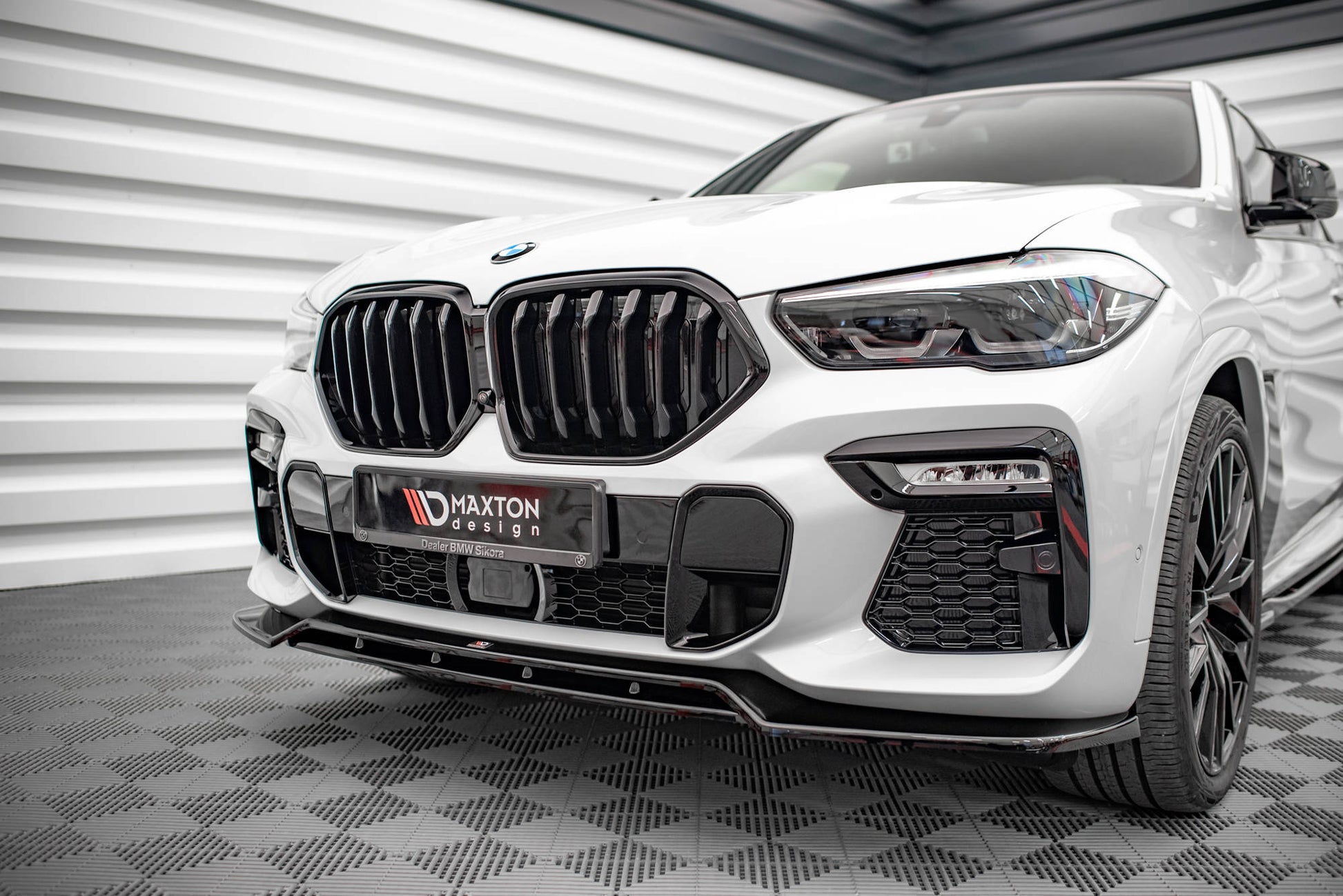 Front Ansatz V.2 für BMW X6 M-Paket G06 schwarz matt
