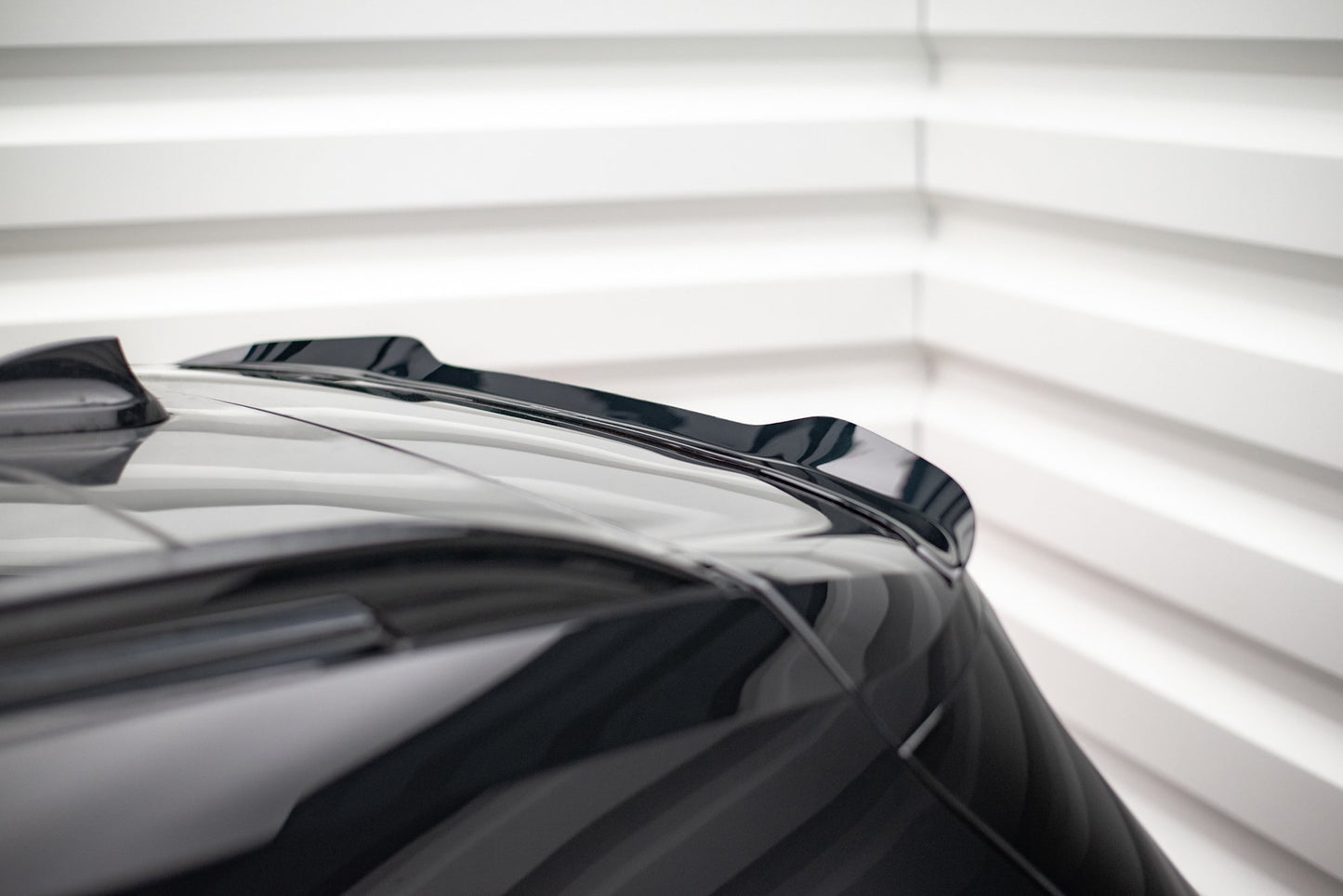Spoiler CAP für BMW X7 M G07 schwarz Hochglanz