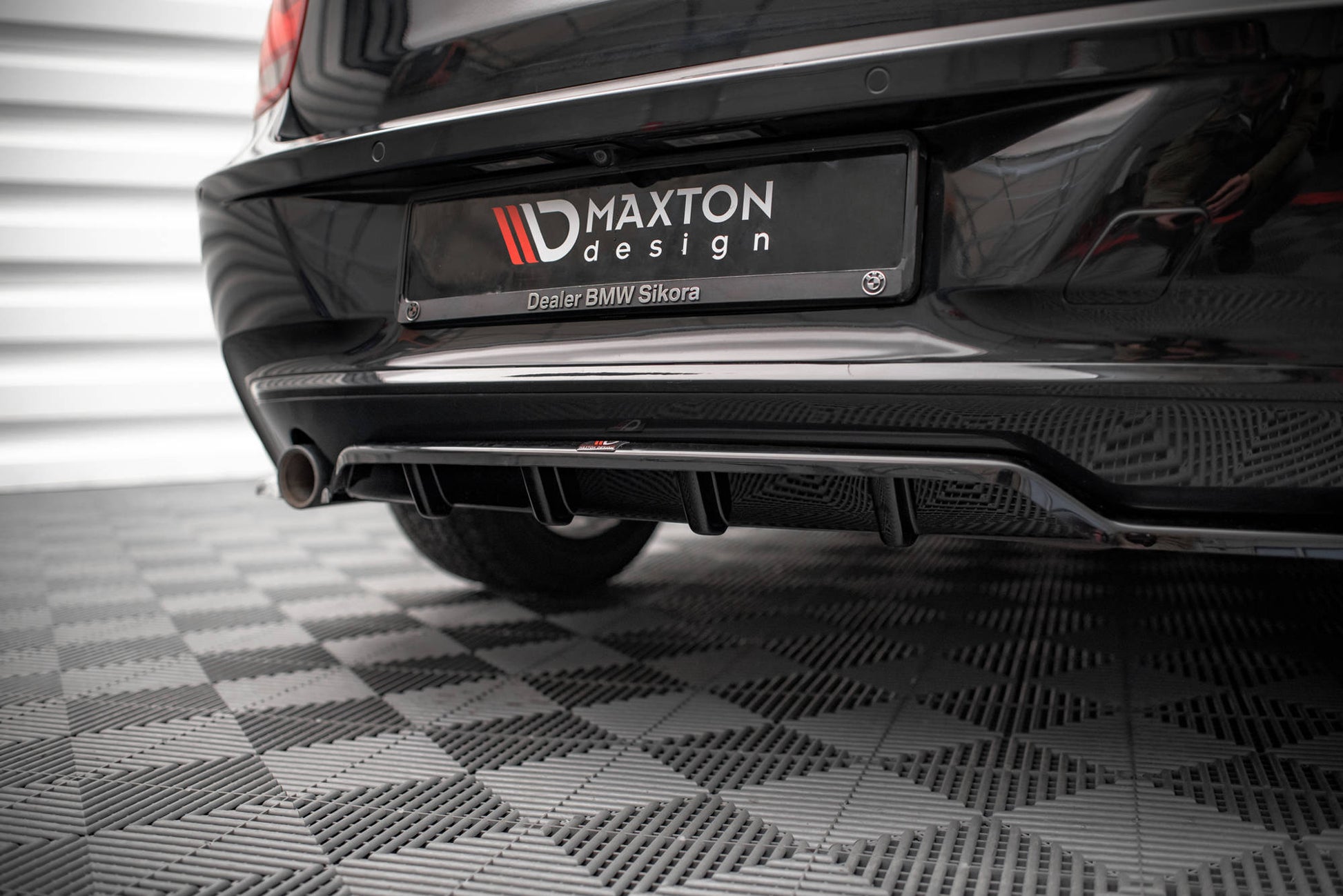 Mittlerer Diffusor Heck Ansatz DTM Look für BMW 1er F20 schwarz matt