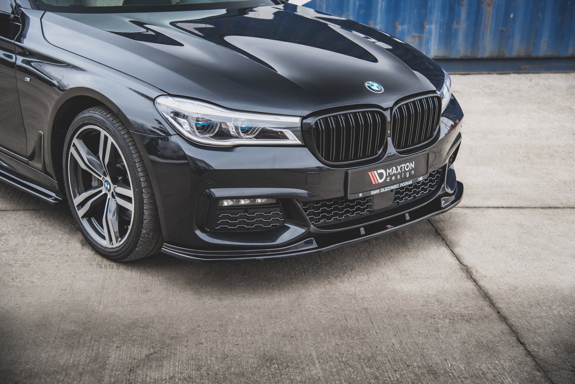 Front Ansatz V.2 für BMW 7 M-Paket G11 schwarz matt