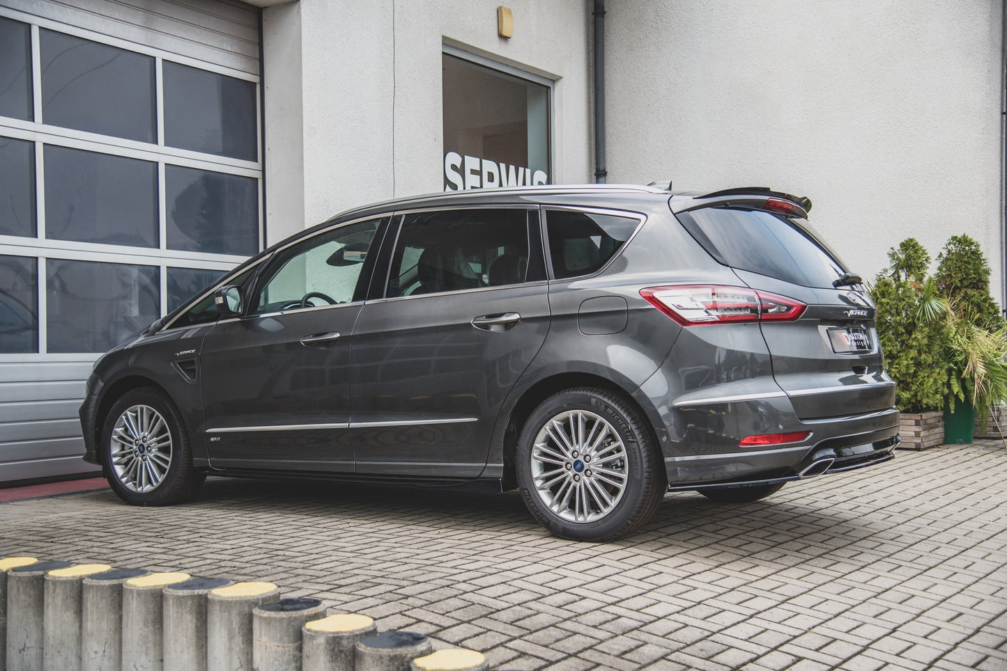 Spoiler CAP für Ford S-Max Mk2 Facelift Carbon Look