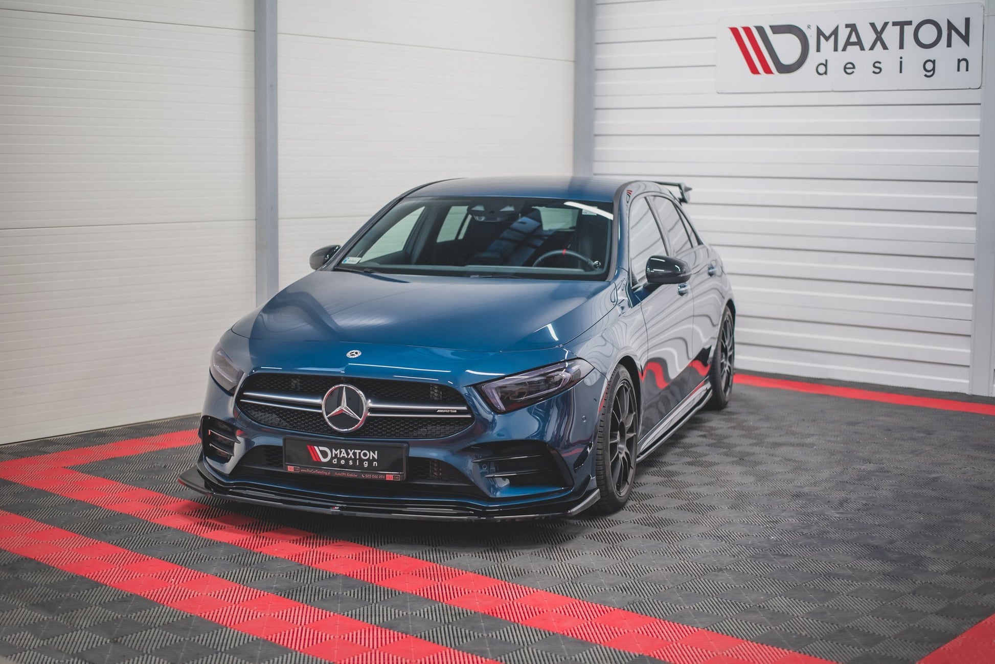 Front Ansatz V.3 für Mercedes A35 AMG Aero W177  schwarz Hochglanz