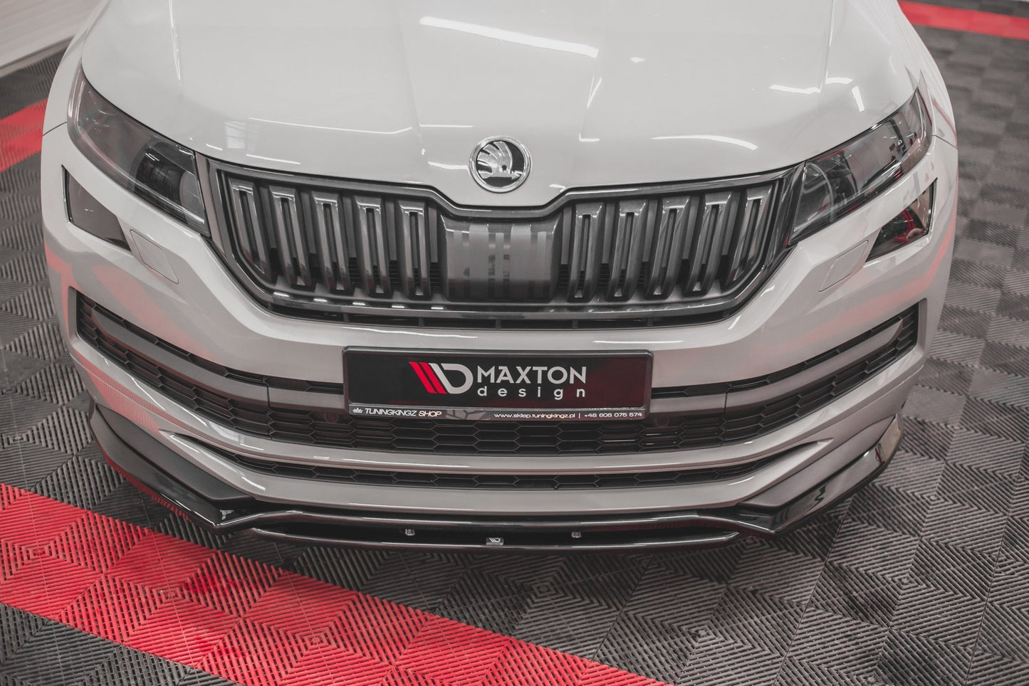 Front Ansatz für Skoda Kodiaq Mk1 Sportline/RS schwarz Hochglanz