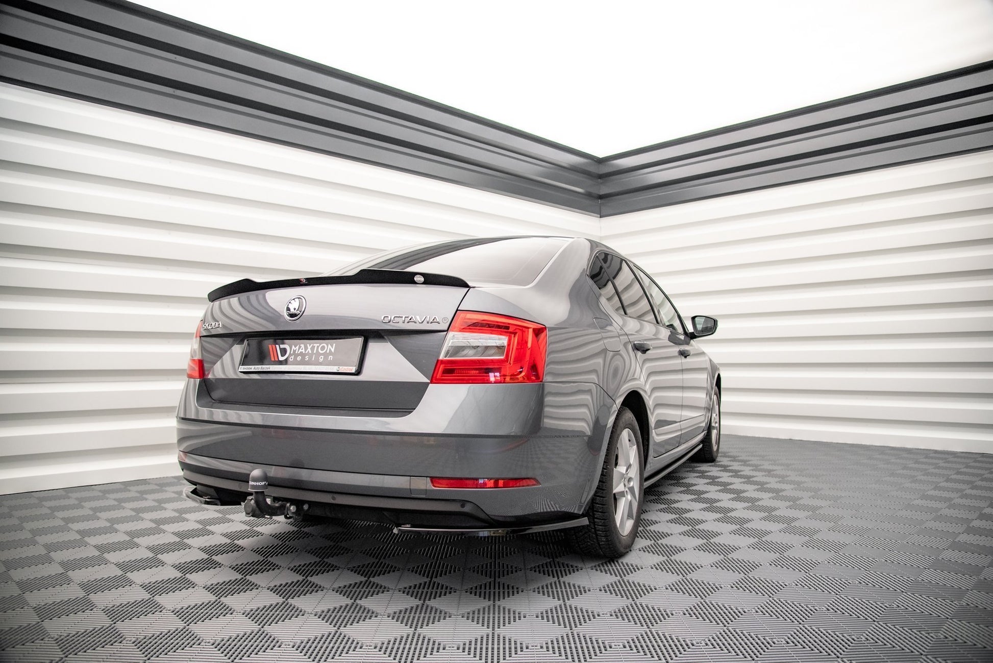 Heck Ansatz Flaps Diffusor für Skoda Octavia Mk3 Facelift Carbon Look