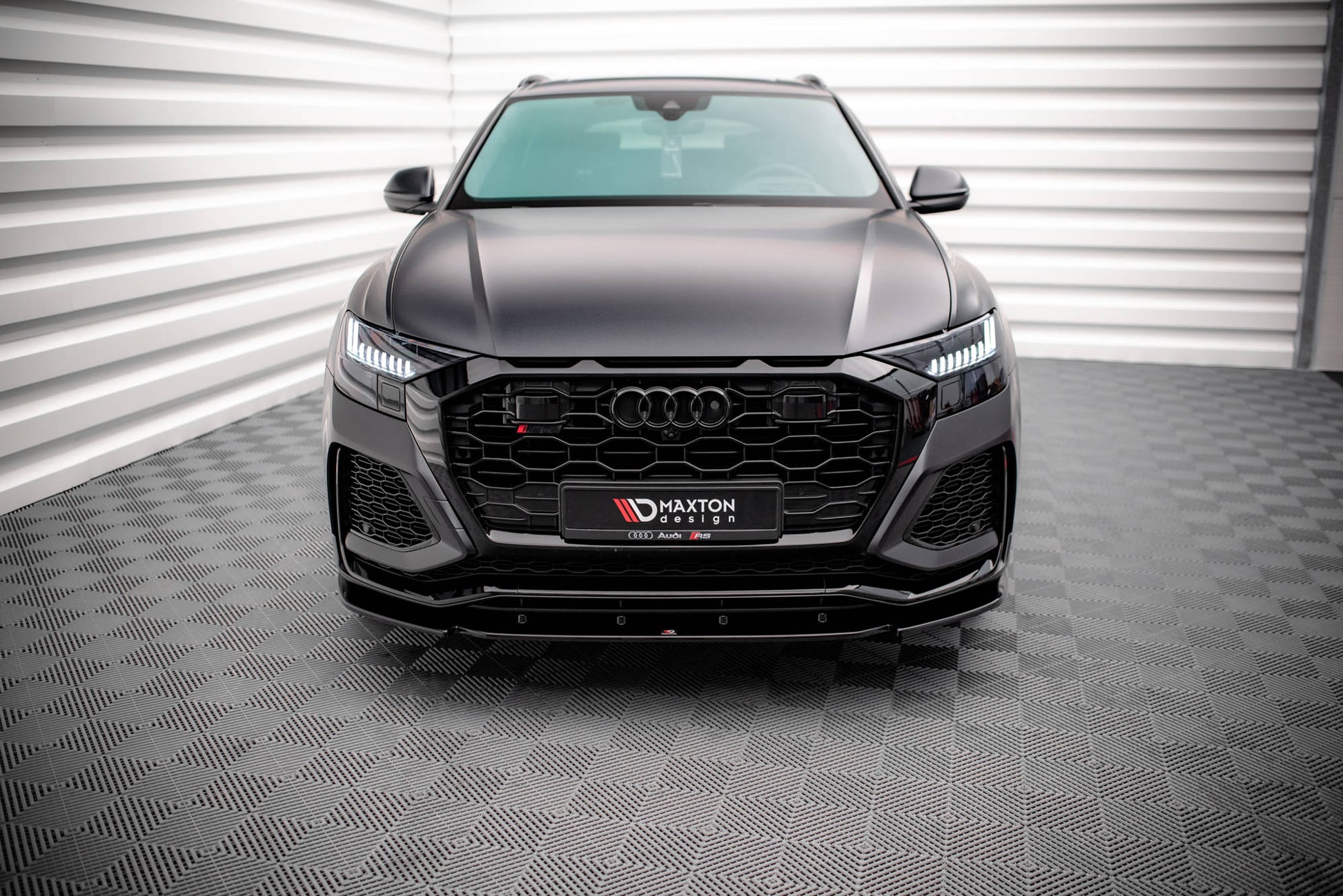 Front Ansatz V.1 für Audi RSQ8 Mk1 Carbon Look