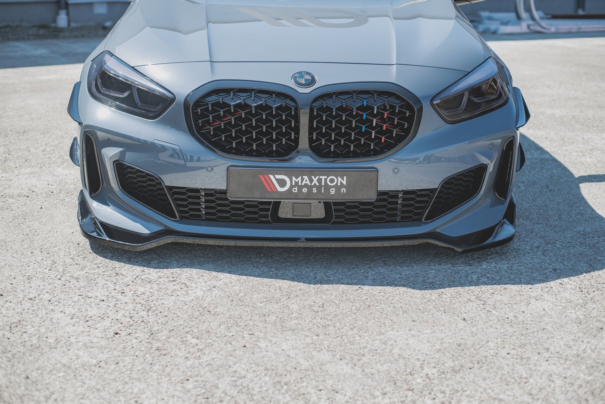 Front Ansatz V.5 für BMW 1er F40 M-Paket / M135i  schwarz Hochglanz