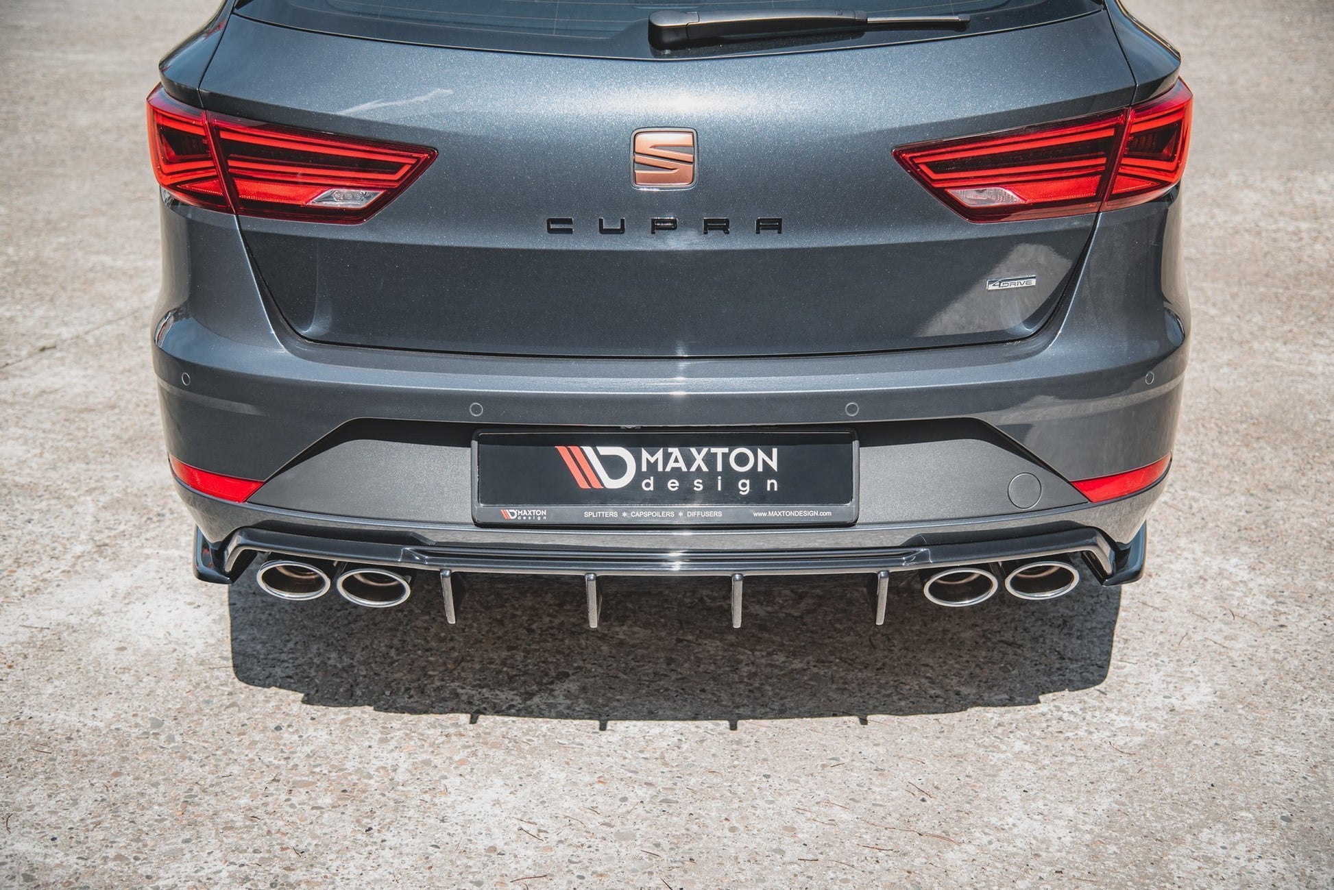 Heck Ansatz Flaps Diffusor V.2 für Seat Leon Cupra Mk3 FL Sportstourer schwarz Hochglanz