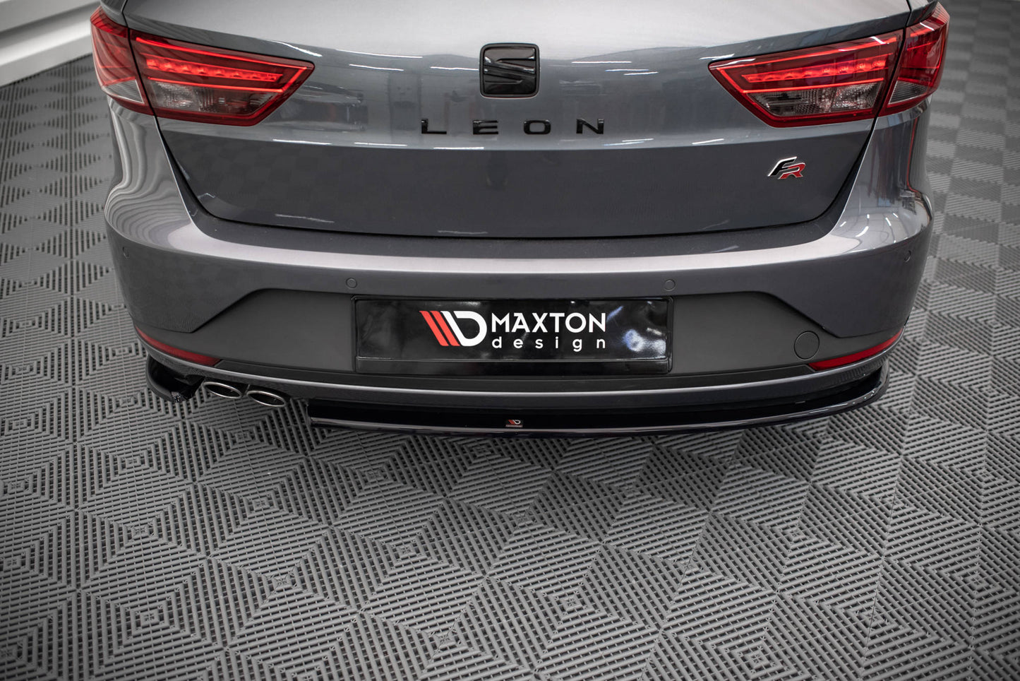 Heck Ansatz Flaps Diffusor V.1 für Seat Leon FR Sportstourer Mk3 schwarz matt