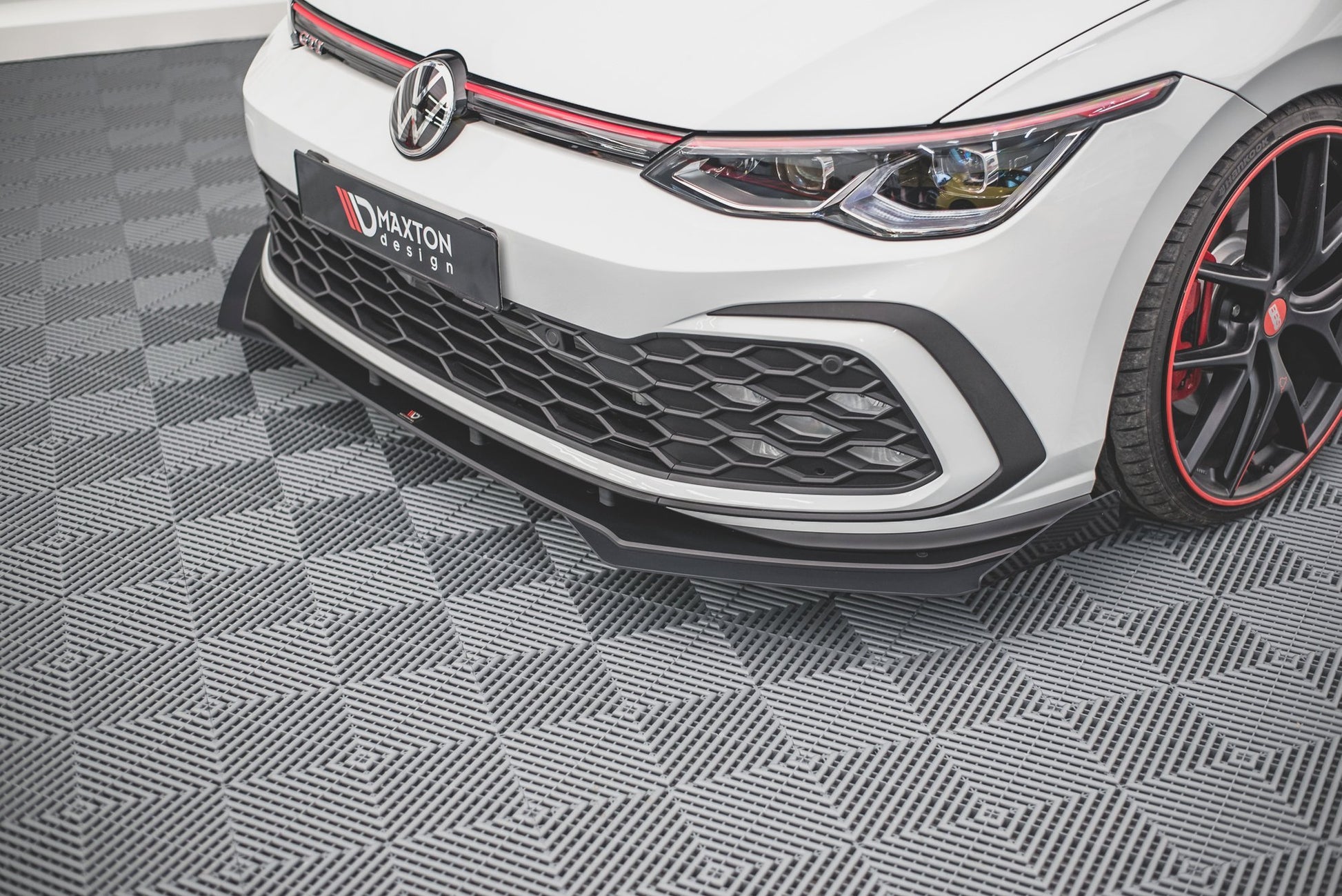 Flaps Volkswagen Golf 8 GTI  schwarz Hochglanz