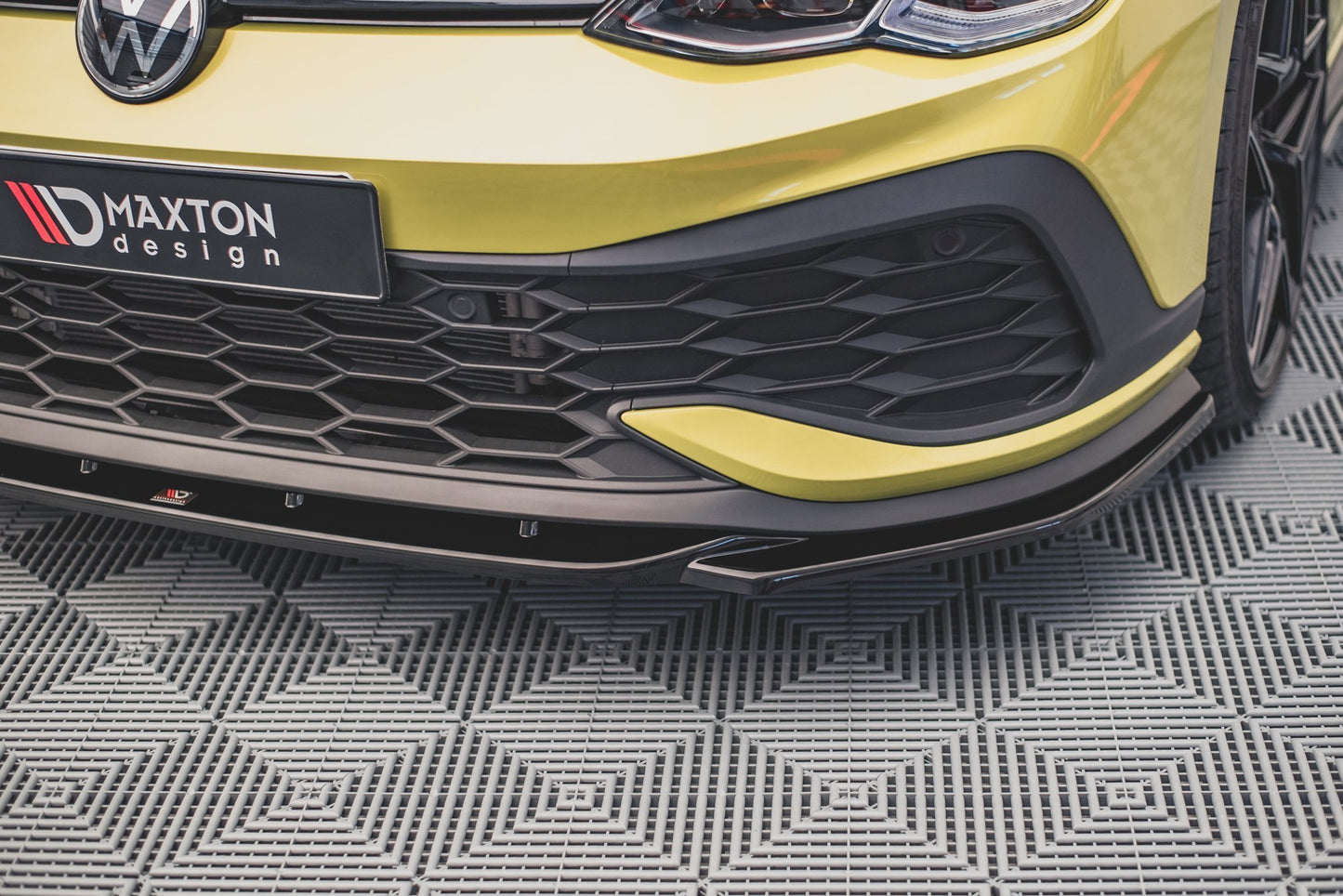 Front Ansatz V.2 für Volkswagen Golf 8 GTI Clubsport schwarz Hochglanz