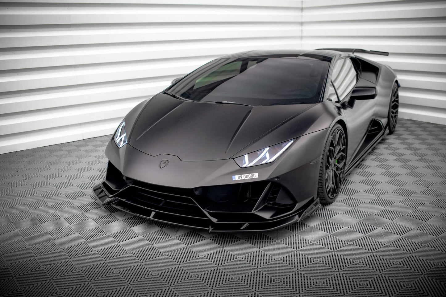 Front Ansatz für Lamborghini Huracan EVO schwarz matt