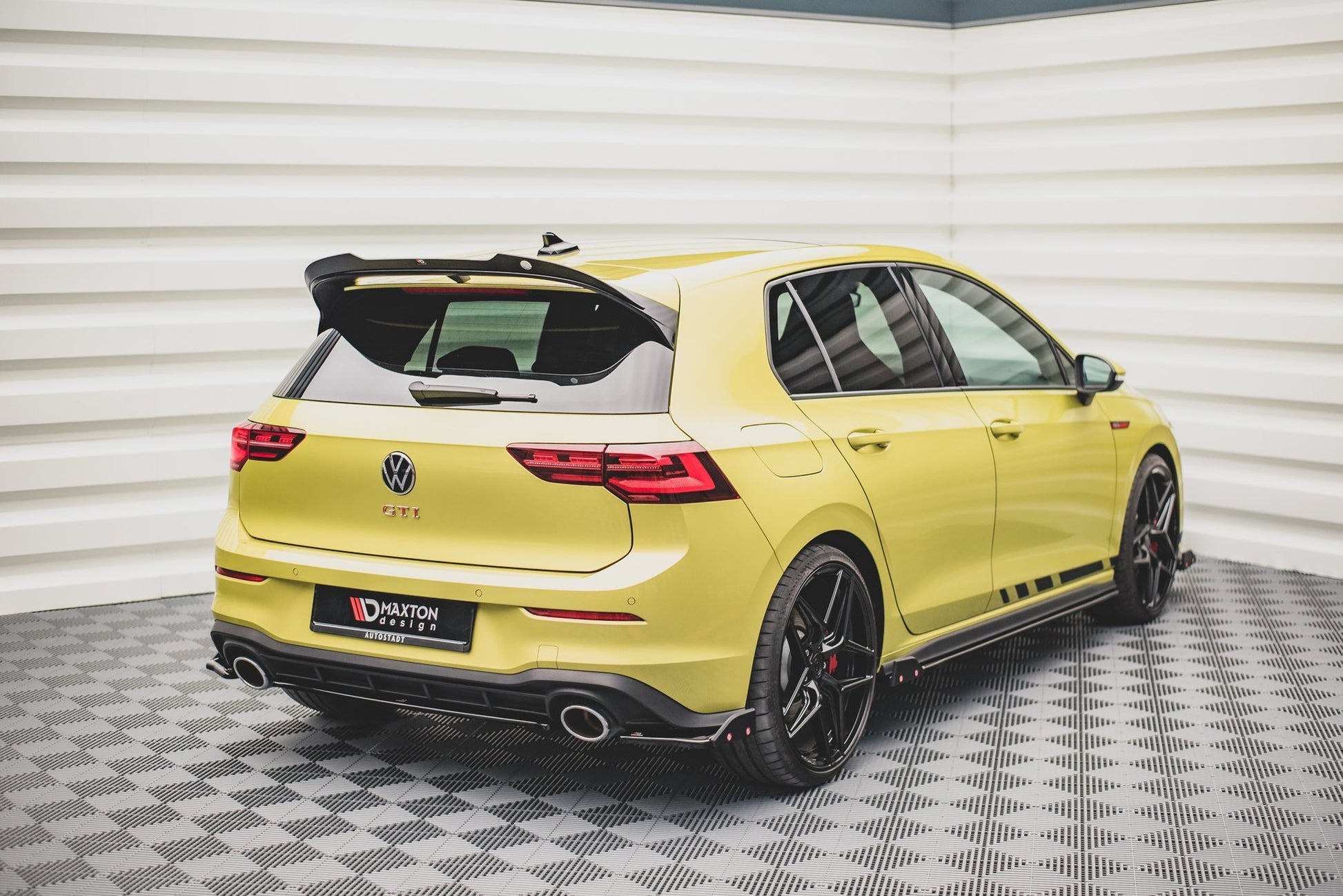 Spoiler CAP V.1 für Volkswagen Golf 8 R-Performance / GTI Clubsport schwarz matt