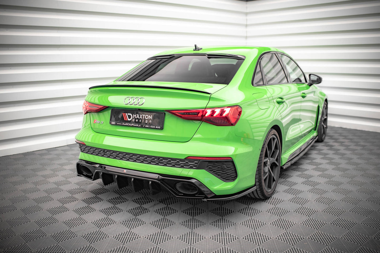 Heck Ansatz Flaps Diffusor für Audi RS3 Limousine 8Y Carbon Look