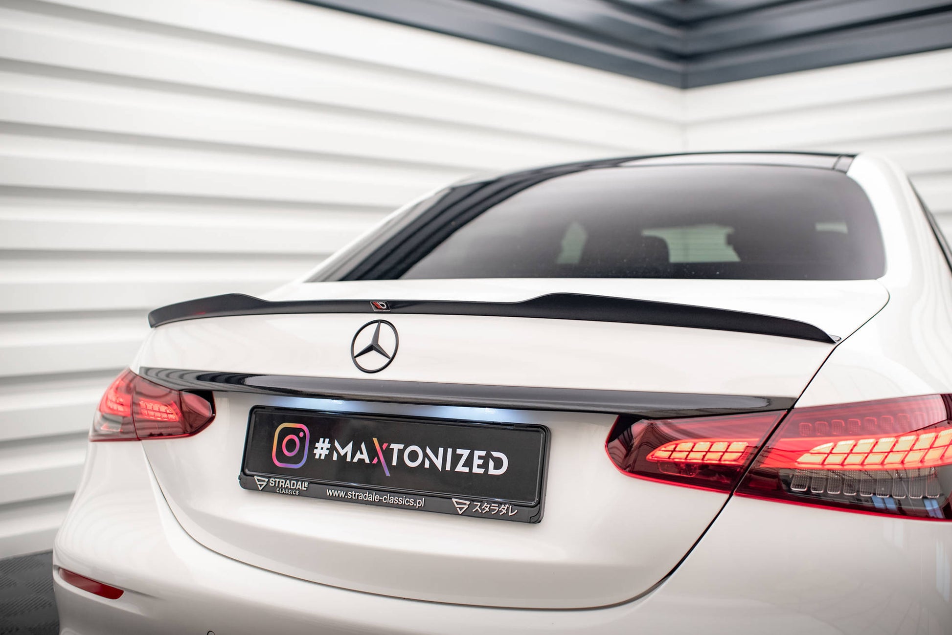 Spoiler CAP für Mercedes-Benz E Limousine AMG-Line W213 Facelift schwarz matt