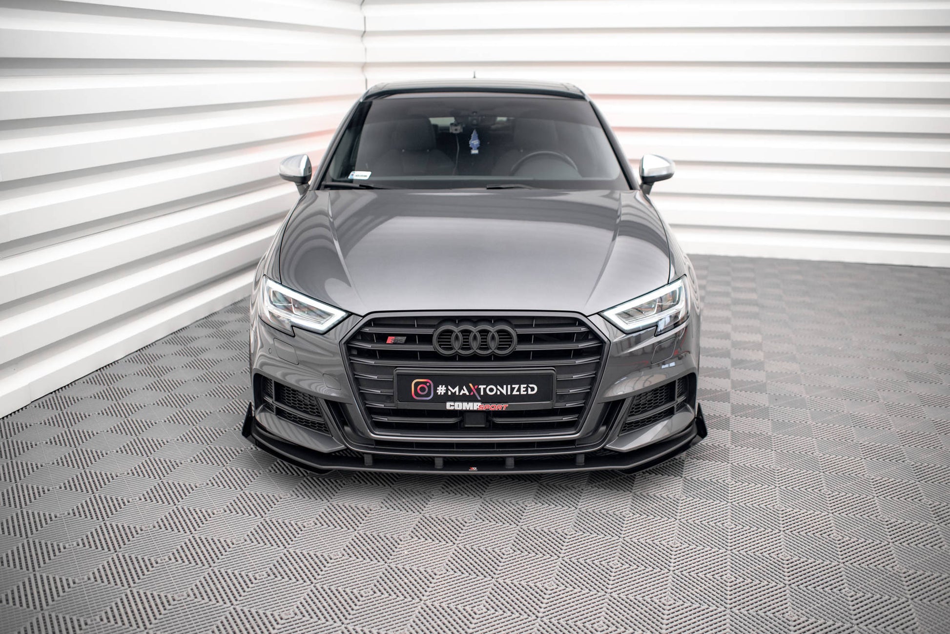 Street Pro Front Ansatz für +Flaps für V.1 + Flaps Audi S3 Sportback 8V Facelift schwarz Hochglanz