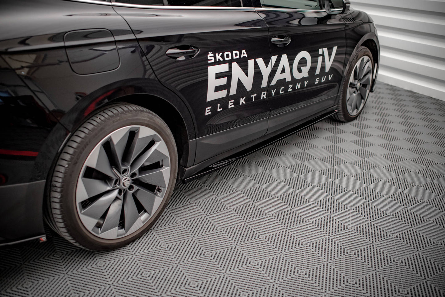 Seitenschweller Ansatz für Skoda Enyaq iV schwarz matt