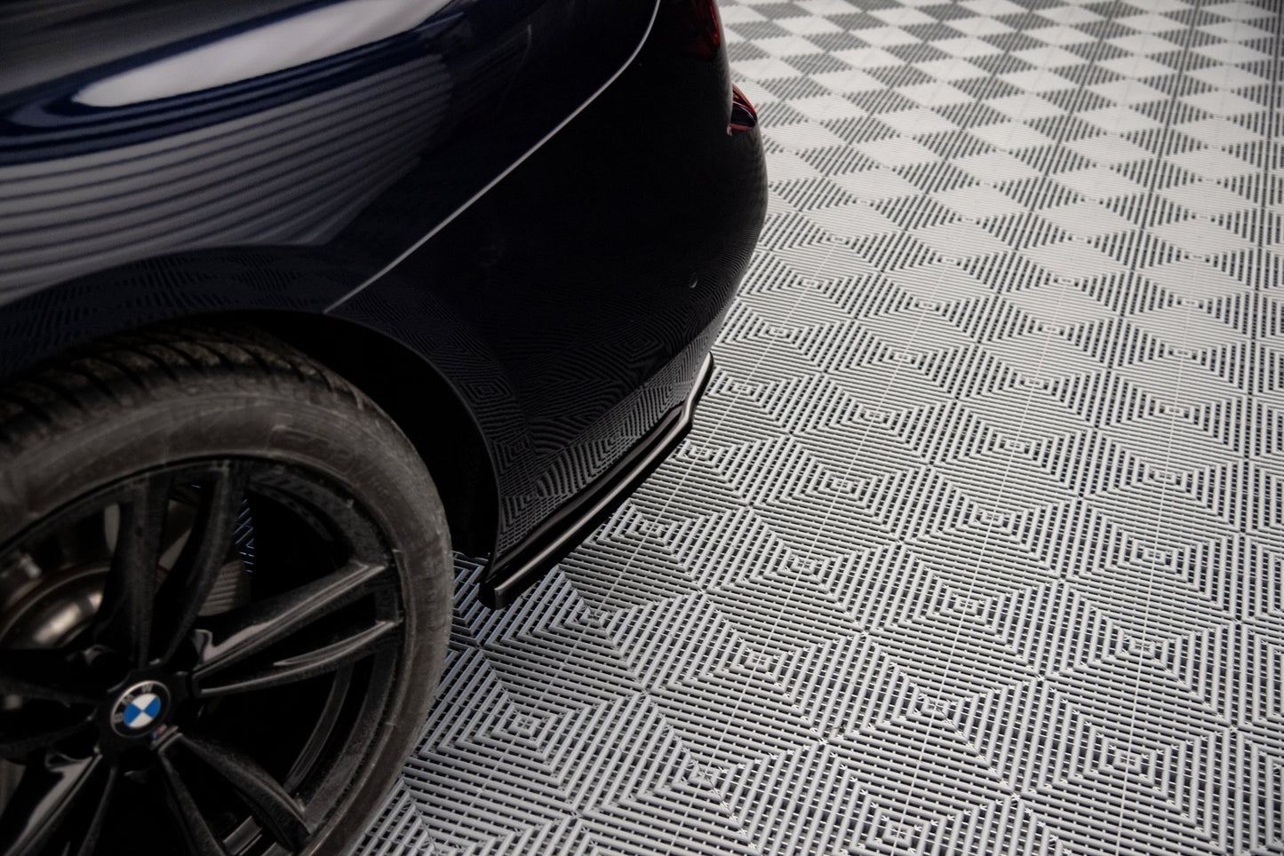 Heck Ansatz Flaps Diffusor für BMW 6er GT G32 M-Paket schwarz matt