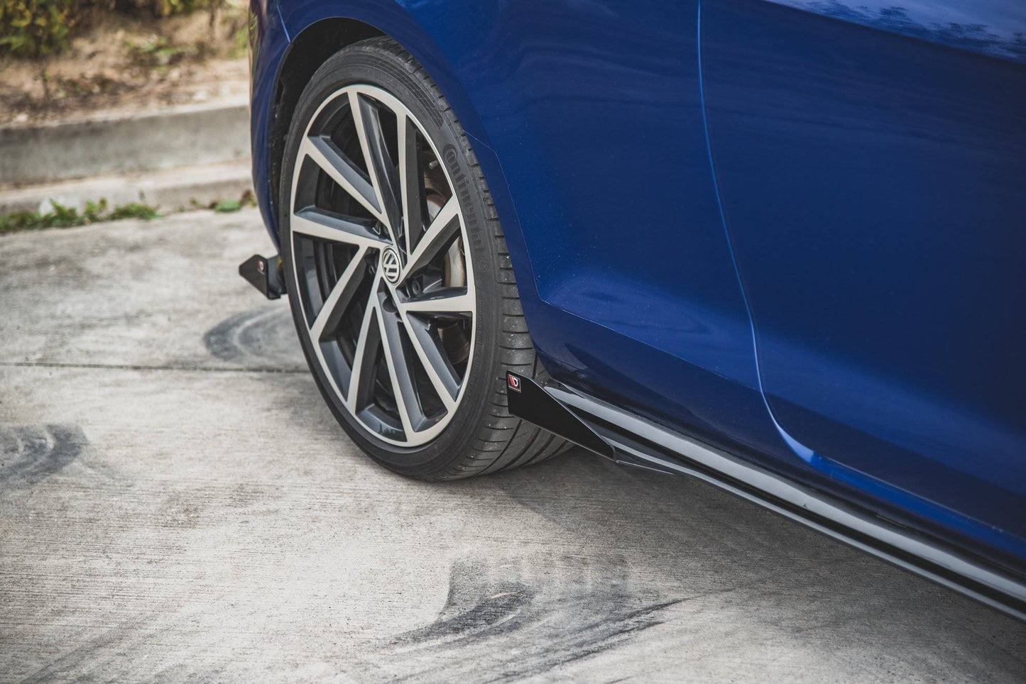 Side Flaps Volkswagen Golf 7 R / R-Line Facelift schwarz Hochglanz