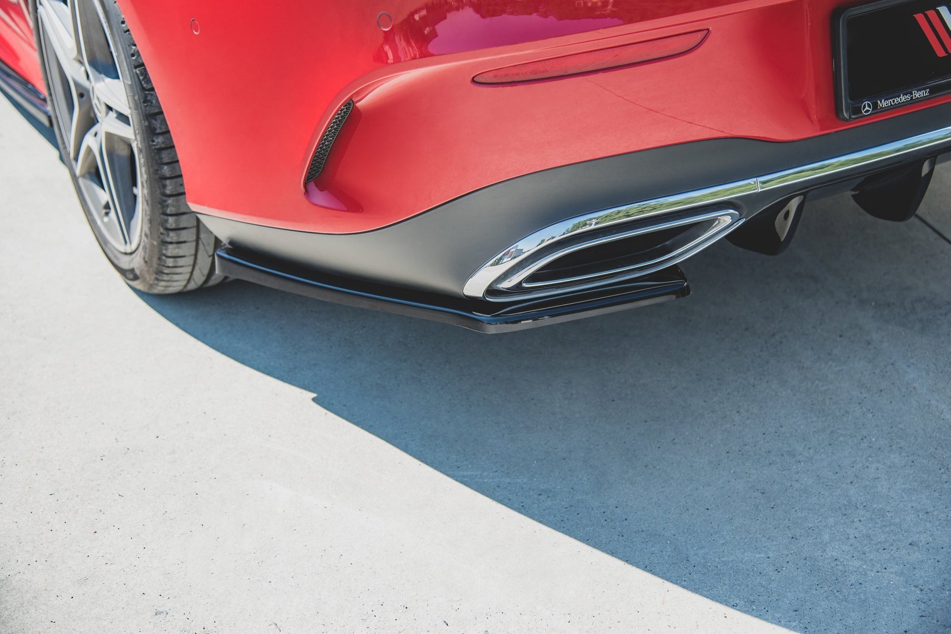 Heck Ansatz Flaps Diffusor für Mercedes-Benz CLA Shooting Brake AMG-Line X118 schwarz Hochglanz