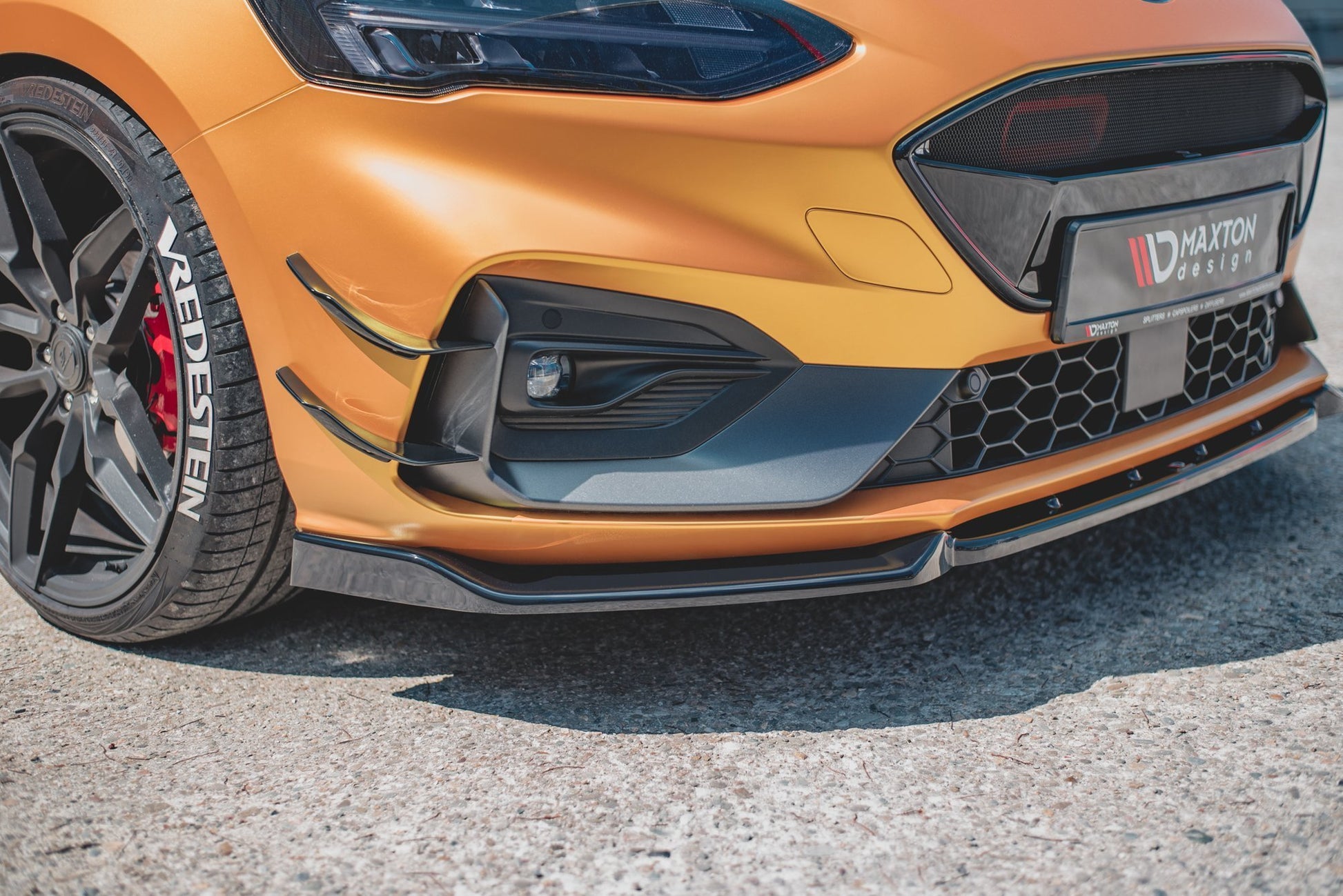 Front Ansatz V.7 für Ford Focus ST / ST-Line Mk4 Carbon Look