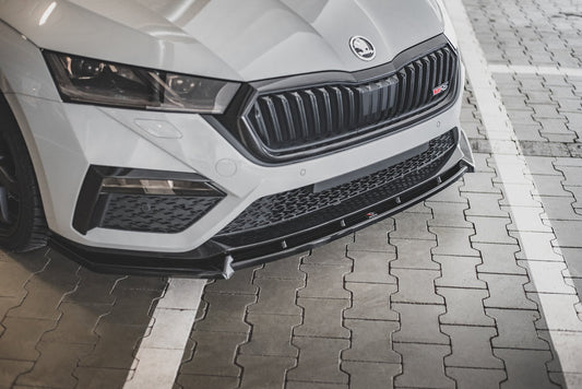 Front Ansatz V.1 für Skoda Octavia RS Mk4 schwarz matt
