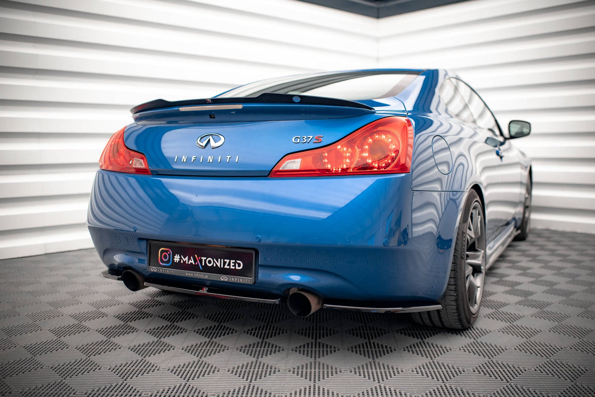 Spoiler CAP für Infiniti G37 Coupe schwarz matt