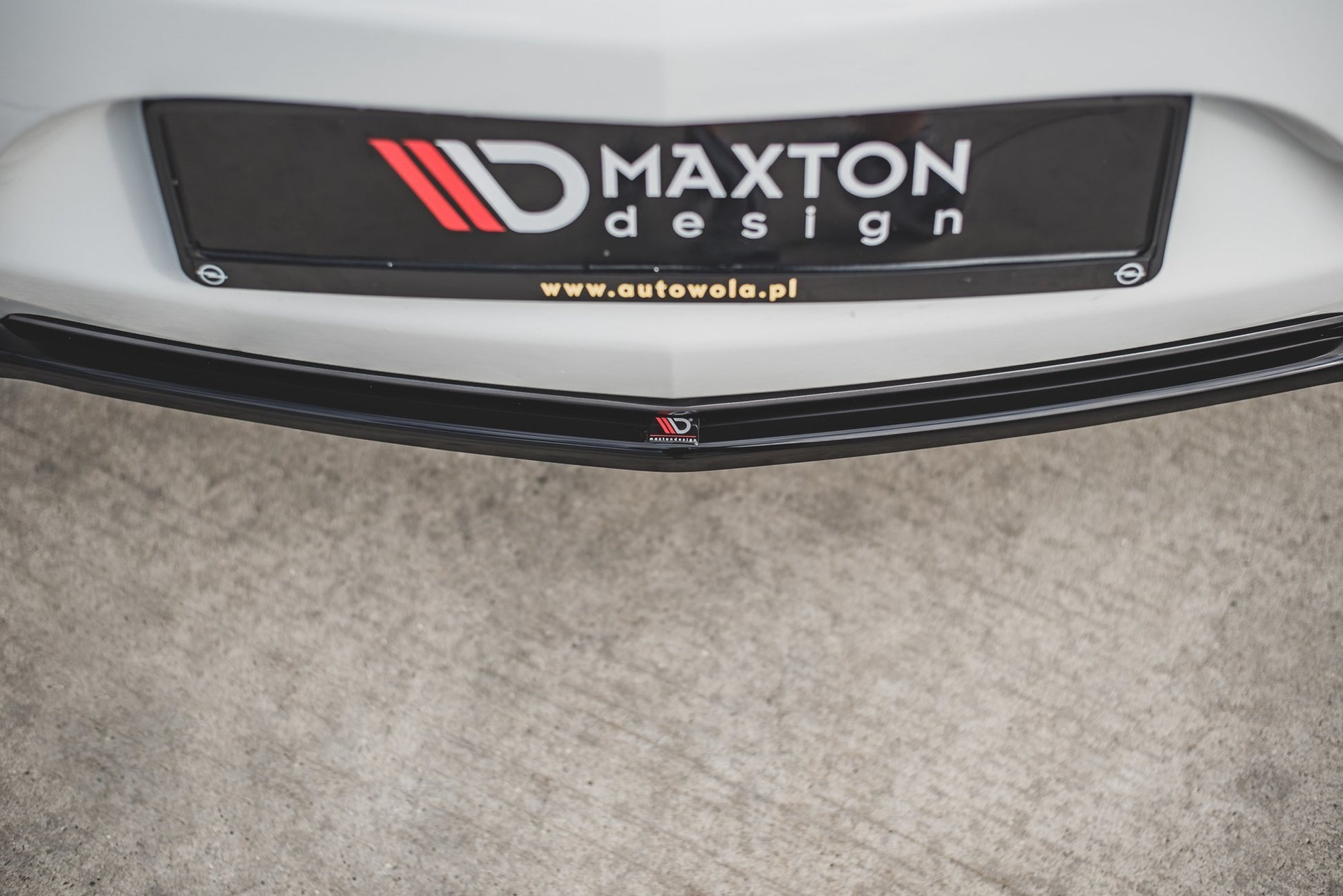 Mittlerer Diffusor Heck Ansatz für Opel Insignia Mk. 1 OPC Facelift schwarz Hochglanz