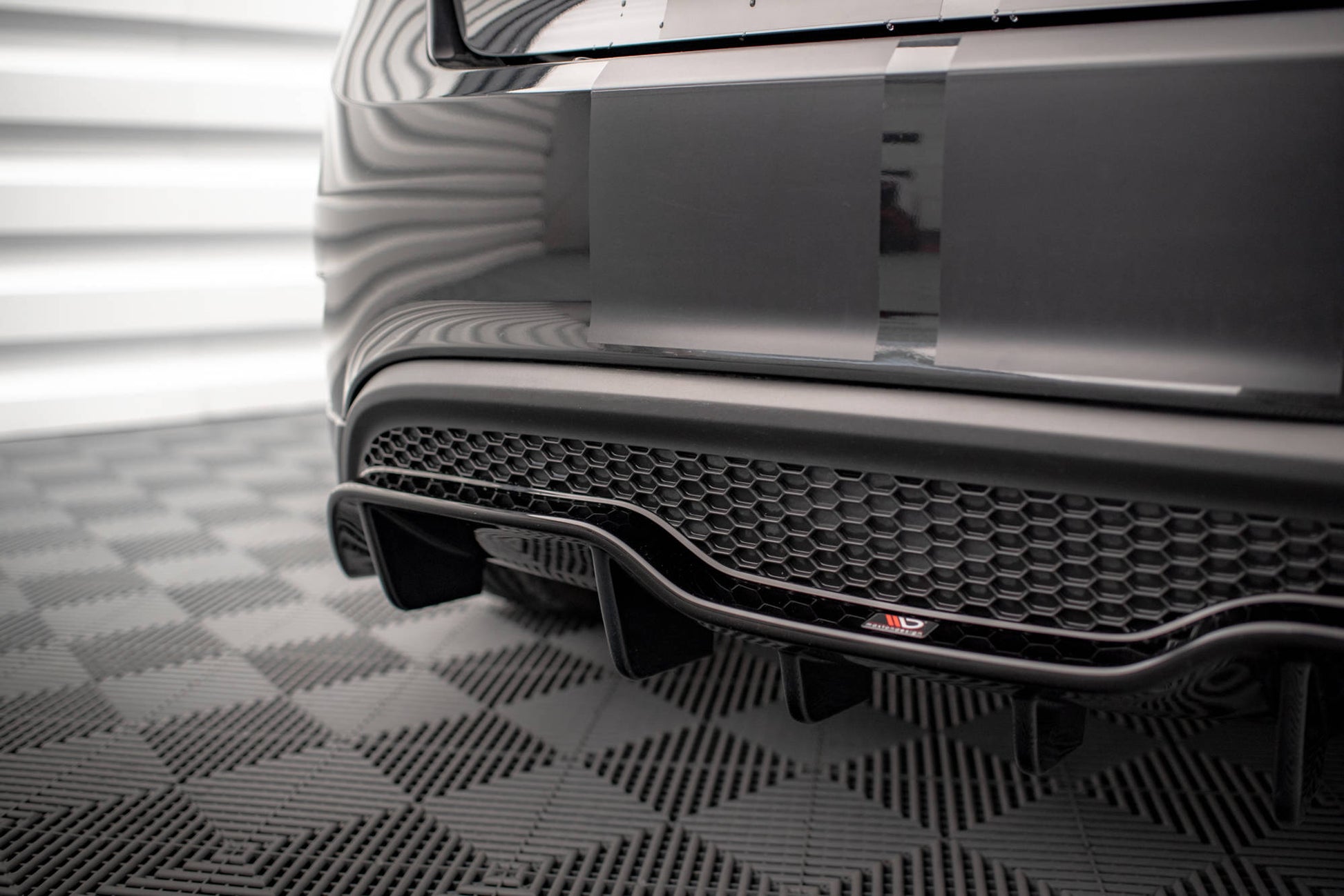 Diffusor Heck Ansatz für Ford Fiesta ST (5-Türige version) Mk7 Facelift schwarz matt