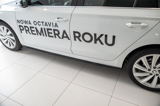 Seitenschweller Ansatz für V.2 für Skoda Octavia Mk4  schwarz Hochglanz