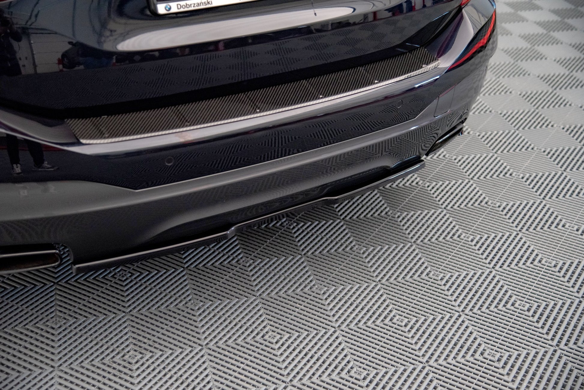 Mittlerer Diffusor Heck Ansatz für BMW 6er GT G32 M-Paket schwarz Hochglanz