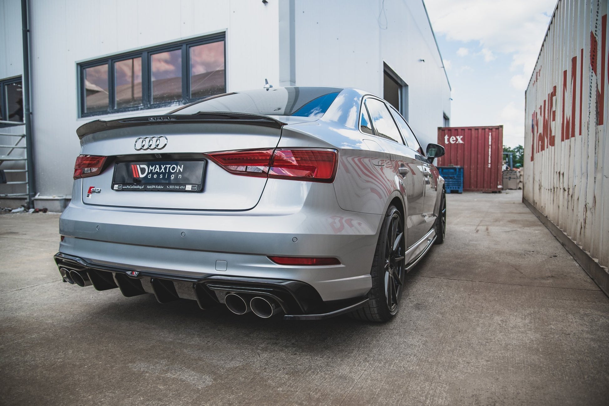 Diffusor Heck Ansatz für Audi S3 Limousine 8V Facelift schwarz Hochglanz